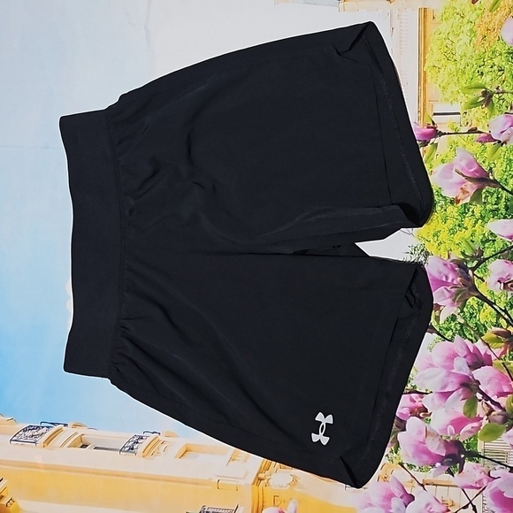 Under Armour Black Athleisure Shorts Size Small - Picture 1 of 7
